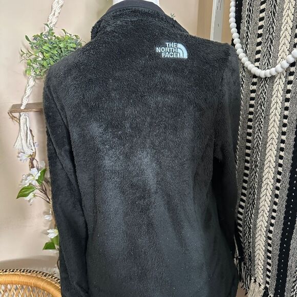 The North Face Black/Lavender Purple Plush Fleece Fuzzy Zip Up Jacket - Picture 4 of 11